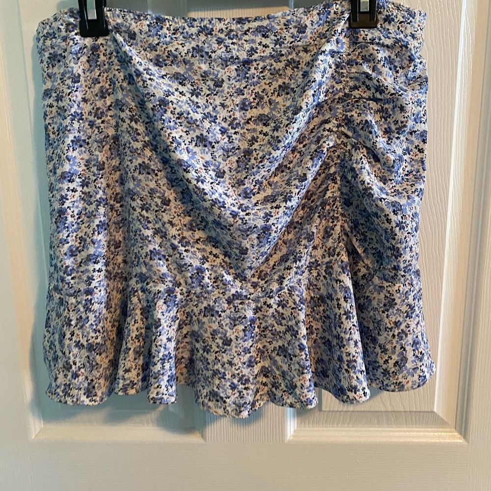 A&F Floral Skort! Size L